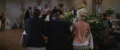 傻女十八变剧照的剧照