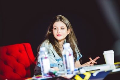 大片剧照的剧照