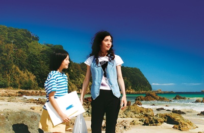 挎斗摩托车里的狗剧照的剧照