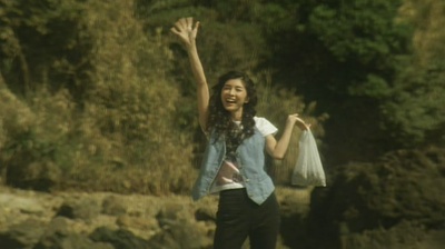 挎斗摩托车里的狗剧照的剧照