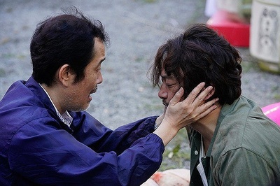 待风平浪静剧照的剧照