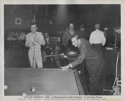 纽曼军医剧照的剧照