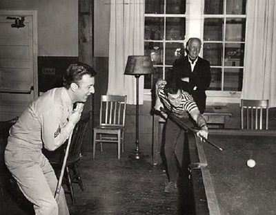 纽曼军医剧照的剧照