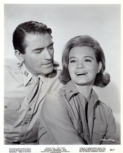 纽曼军医剧照的剧照