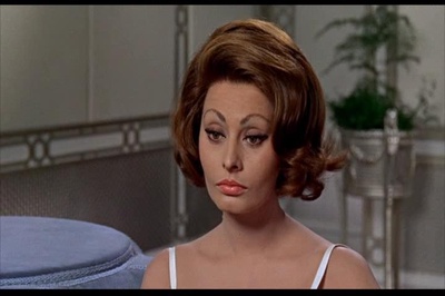 香港女伯爵剧照的剧照