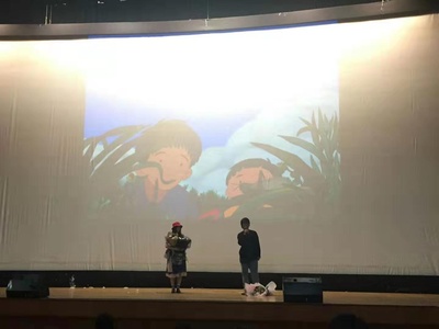 我和吸铁石和一个死去的朋友剧照的剧照