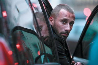 近敌剧照的剧照