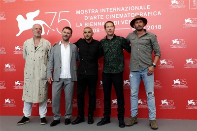 近敌剧照的剧照