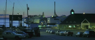 意外边缘剧照的剧照