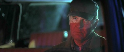 意外边缘剧照的剧照