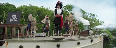 燕子号与亚马逊号剧照的剧照