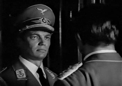 最后一次飞行的信天翁剧照的剧照