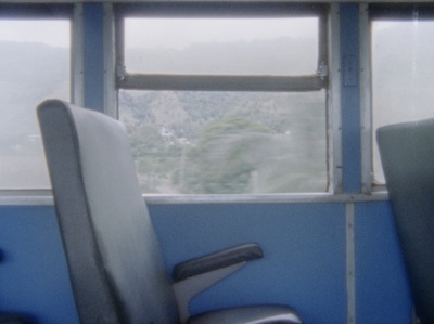 去年火车经过的时候剧照的剧照