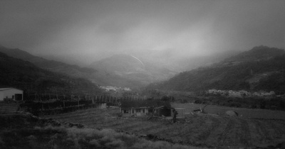 去年火车经过的时候剧照的剧照