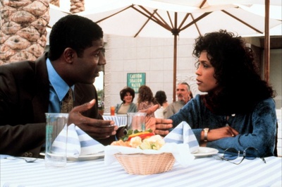 待到梦醒时分剧照的剧照