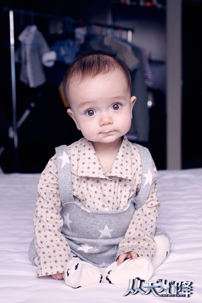 从天“儿”降剧照的剧照