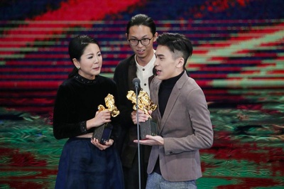 暗房夜空剧照的剧照