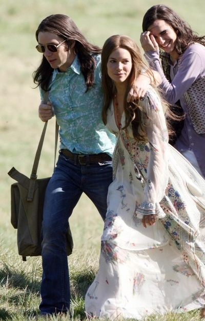 摇摆嬉皮士剧照的剧照