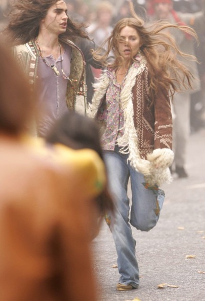 摇摆嬉皮士剧照的剧照