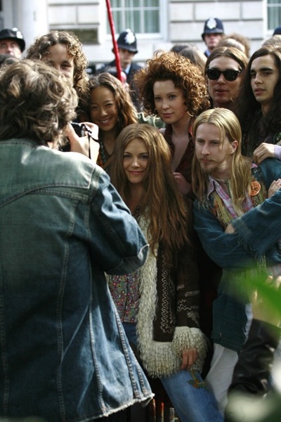 摇摆嬉皮士剧照的剧照