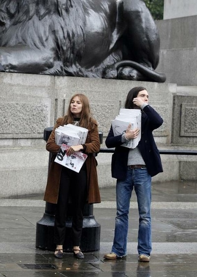 摇摆嬉皮士剧照的剧照