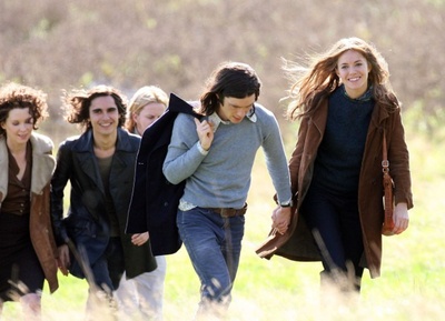 摇摆嬉皮士剧照的剧照