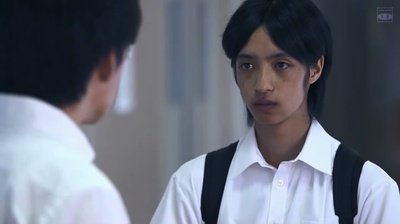 独裁者古贺剧照的剧照