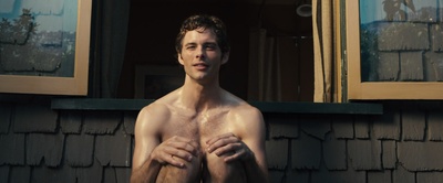 葬礼上的死亡剧照的剧照