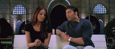 女友嫁人了，新郎不是我剧照的剧照