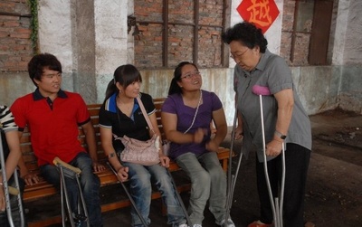 大爱无言剧照的剧照