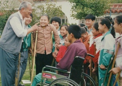 大爱无言剧照的剧照