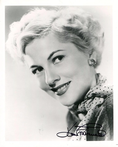 香染石榴裙剧照的剧照