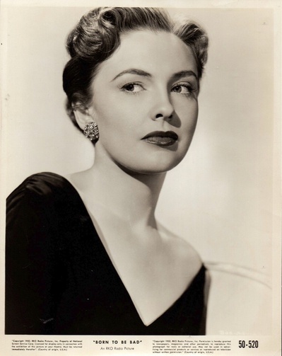 香染石榴裙剧照的剧照