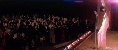 难补情天恨剧照的剧照