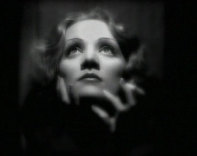 好莱坞百年百个明星剧照的剧照