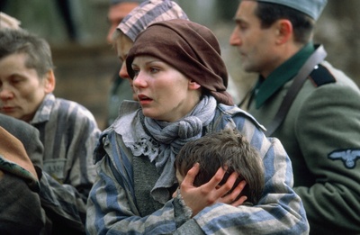 穿梭集中营剧照的剧照