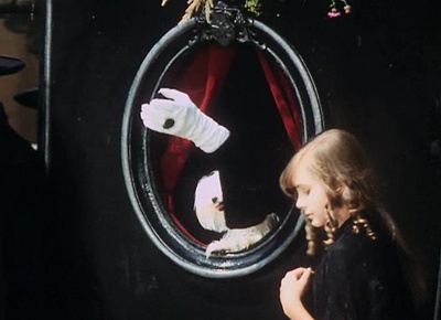 瓦莱莉和她的奇迹一周剧照的剧照