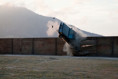 抓住外国佬剧照的剧照