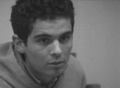 公园长椅上的盖伊与玛德琳剧照的剧照