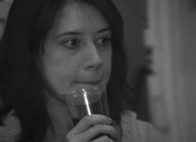 公园长椅上的盖伊与玛德琳剧照的剧照