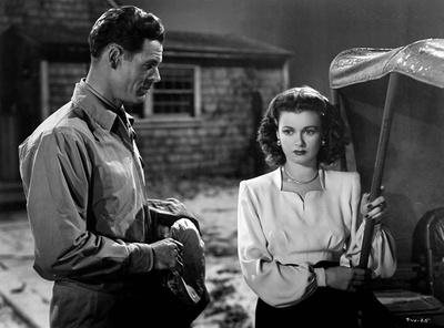 海滩上的女人剧照的剧照