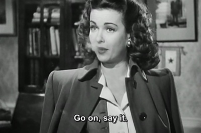 海滩上的女人剧照的剧照