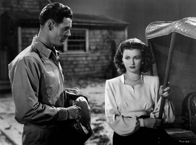 海滩上的女人剧照的剧照