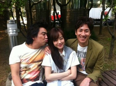 我妻子的一切剧照的剧照