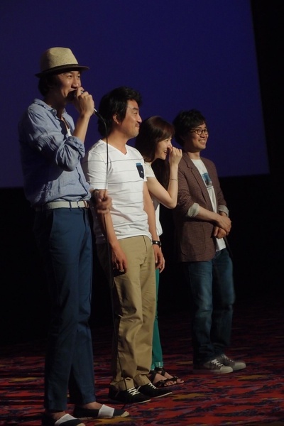 我妻子的一切剧照的剧照