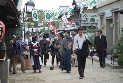 菊与断头台剧照的剧照