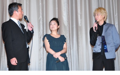 只在那里发光剧照的剧照