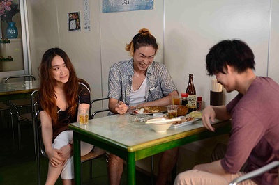 只在那里发光剧照的剧照