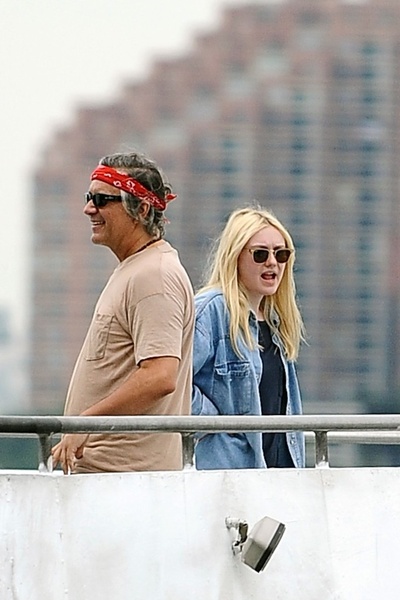 好女孩剧照的剧照