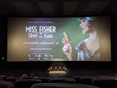 费雪小姐和泪之穴剧照的剧照